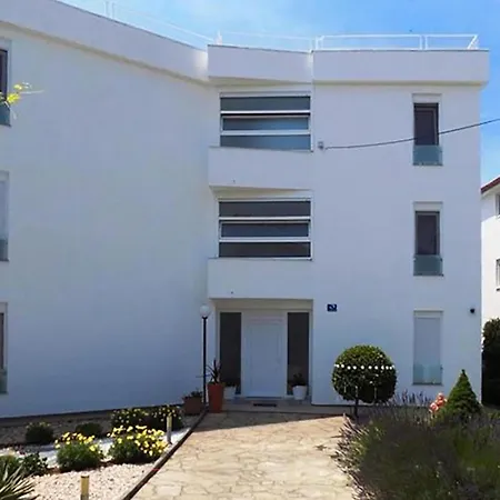 Appartement Awesome In With View