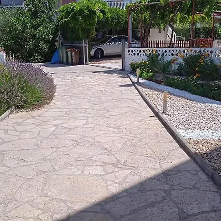 Apartman Awesome In With View Pirovac